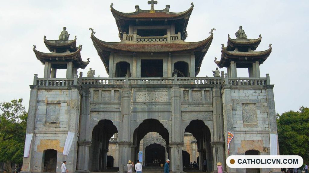 Nhà thờ chính tòa Phát Diệm